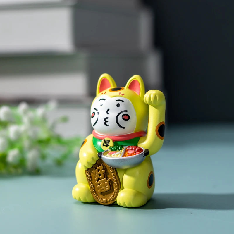 Lucky Cat Resin Figurines – Stylish Animal Sculpture for Prosperity